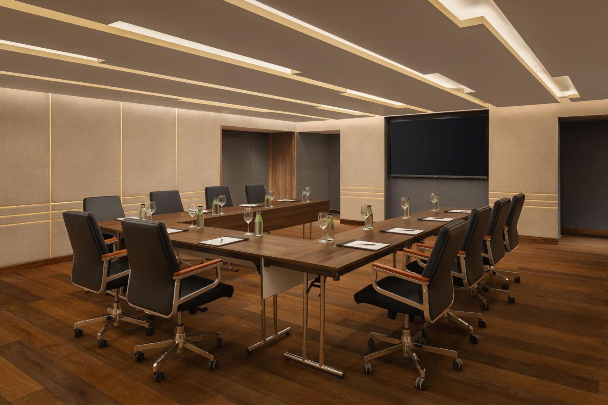 Courtyard By Marriott Tiruchirappalli Exterior foto