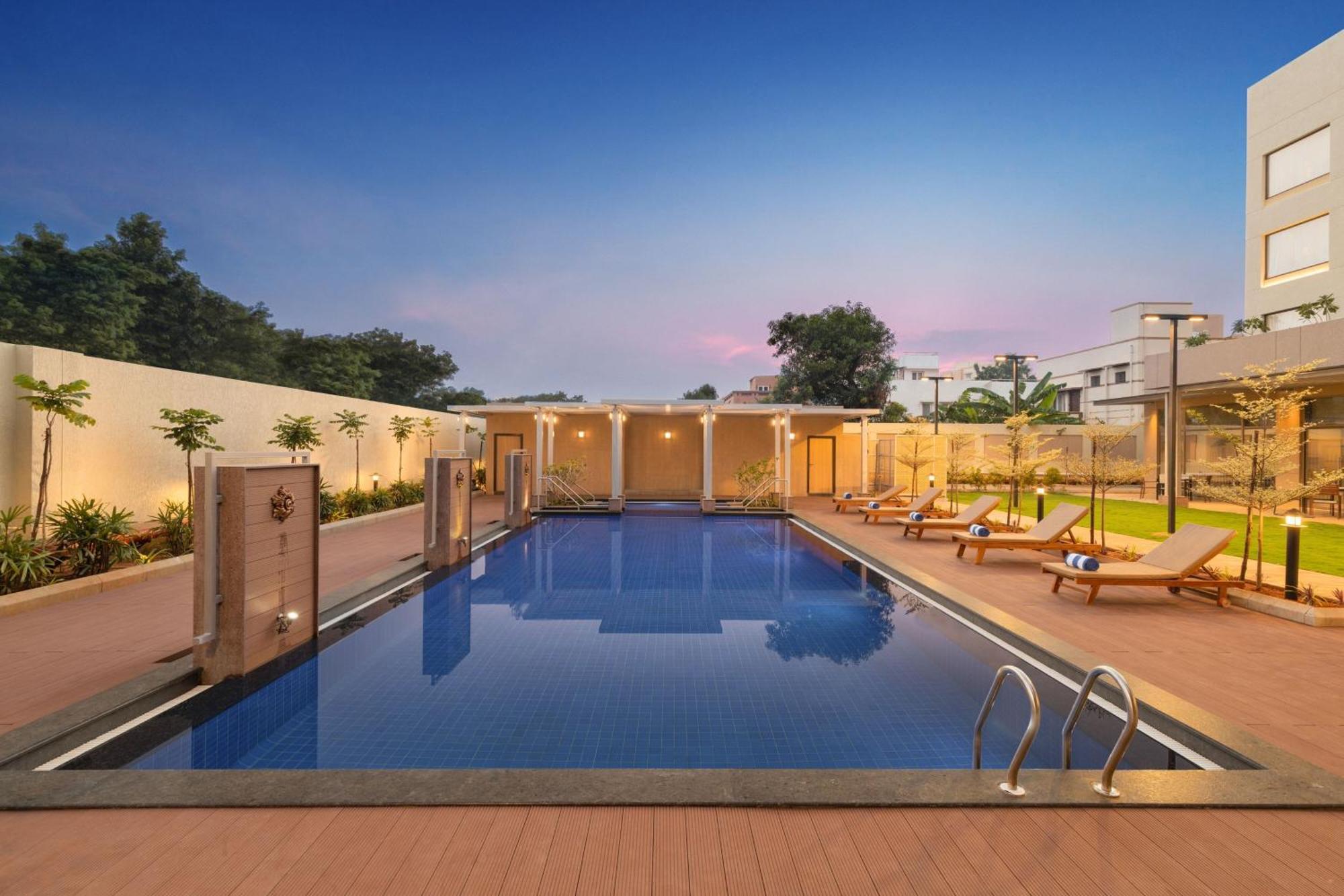 Courtyard By Marriott Tiruchirappalli Exterior foto