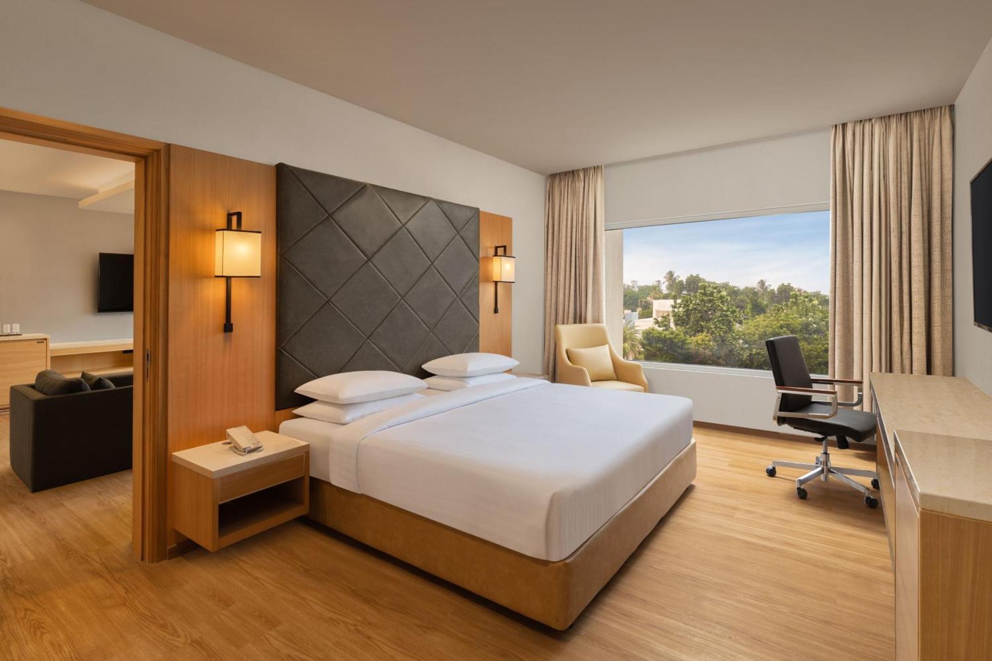 Courtyard By Marriott Tiruchirappalli Exterior foto