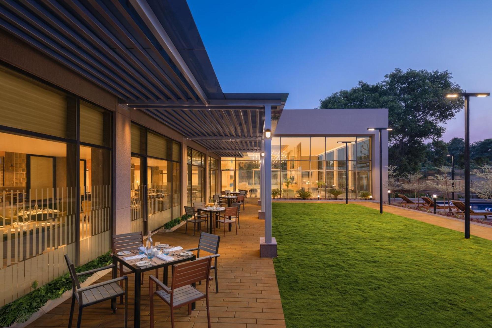 Courtyard By Marriott Tiruchirappalli Exterior foto