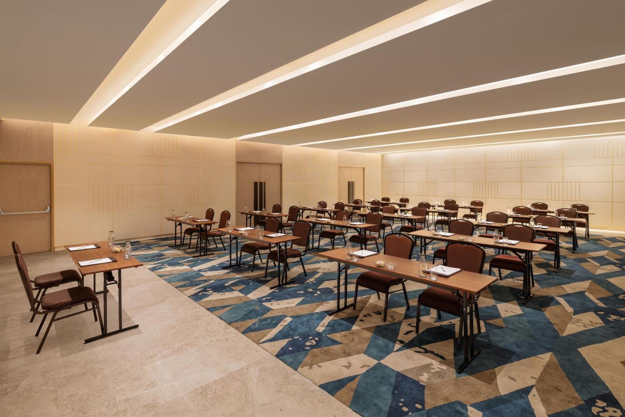 Courtyard By Marriott Tiruchirappalli Exterior foto